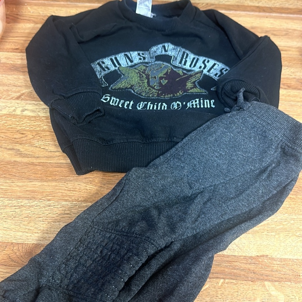 Guns N’ Roses two piece set - Picture 2 of 4